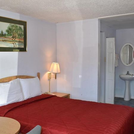 Pocono Night Lodge Bartonsville Exterior foto